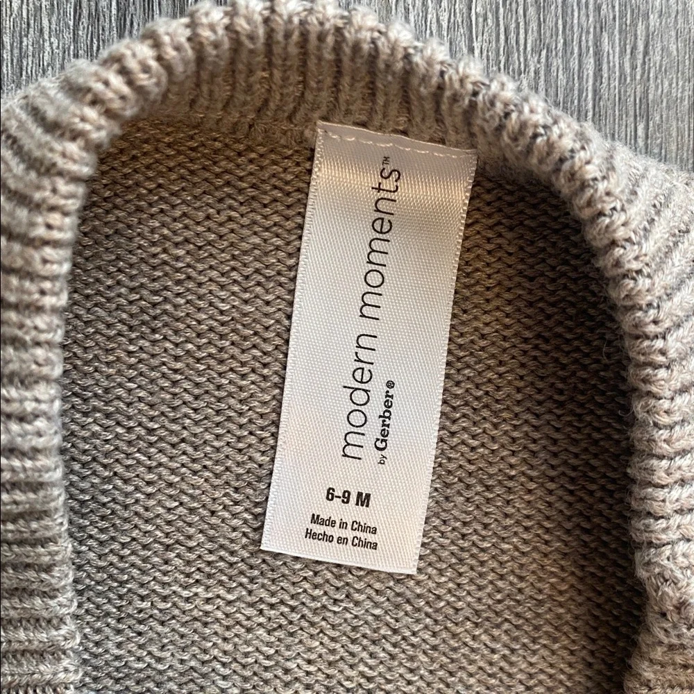 NWOT Beige 2 pc Sweater Knit Beige Outfit Infant 6-9 Mth Unisex
